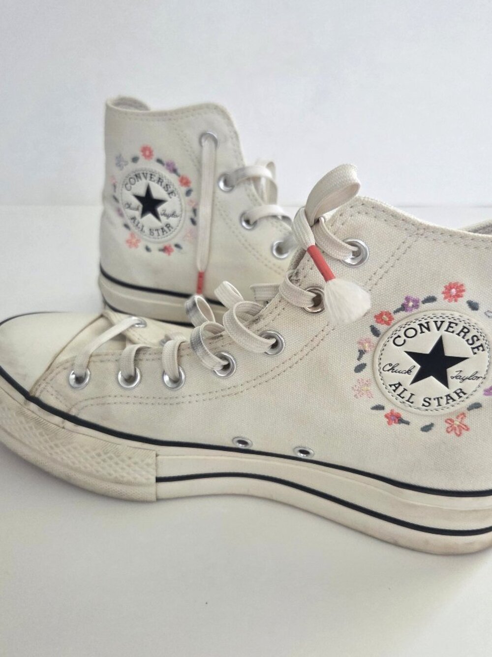 Converse CTAS Lift Platform W9 High Top Egret Floral Embroidered Flowers